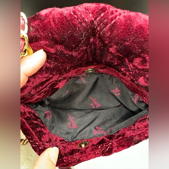 Betsey Johnson Velvet Quilted Shoulder/crossbody Bag - Deep Red - Picture 6 of 12